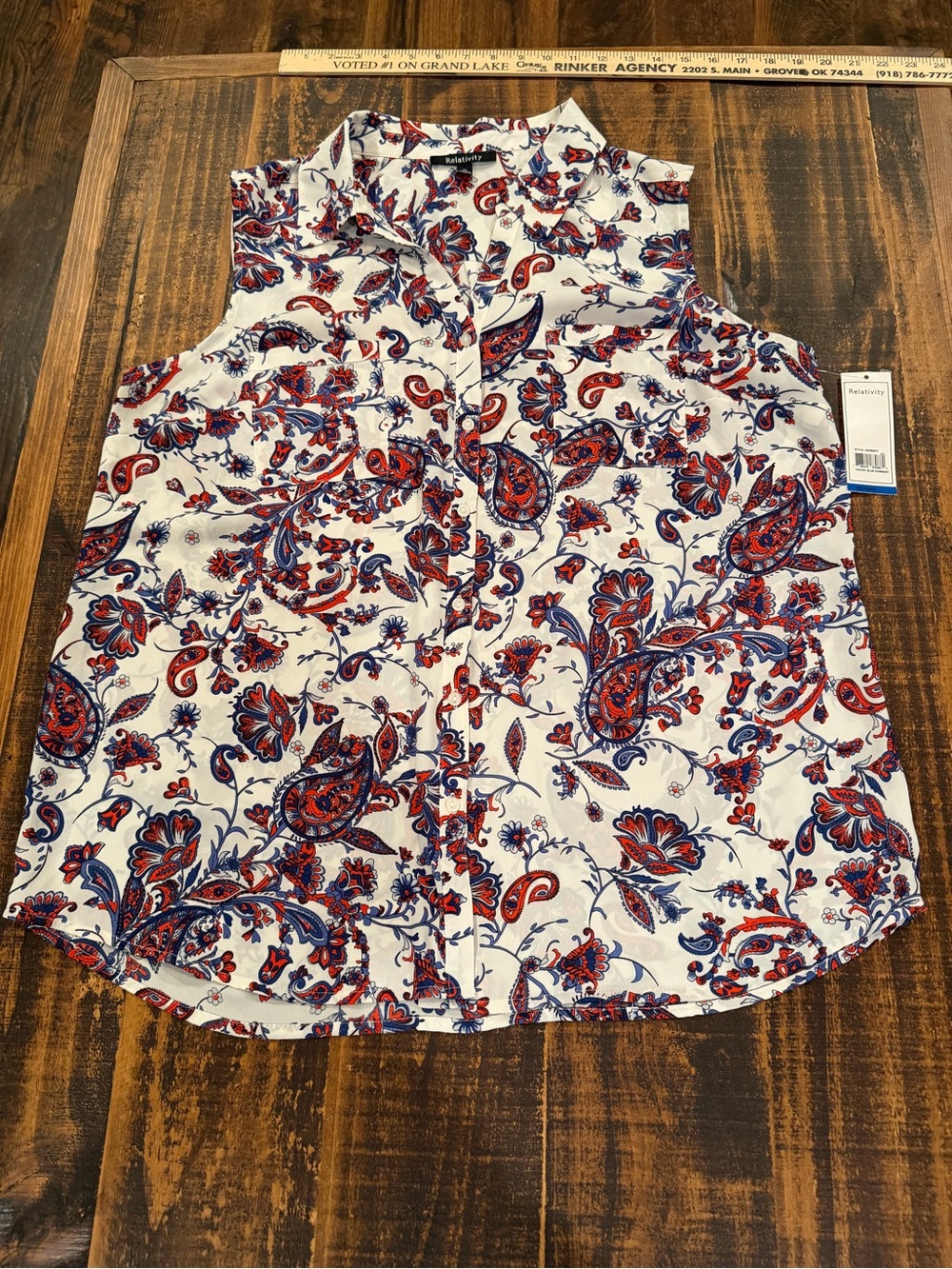 Relativity White Paisley Button-Up Sleeveless Camisole with Red and Blue Print